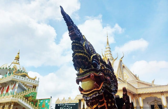 En 20 år gammal Ngo-båt Ghe ngo hơn 20 năm tuổi được 'hồi sinh' bằng nghệ thuật điêu khắc độc đáo- Ảnh 6.