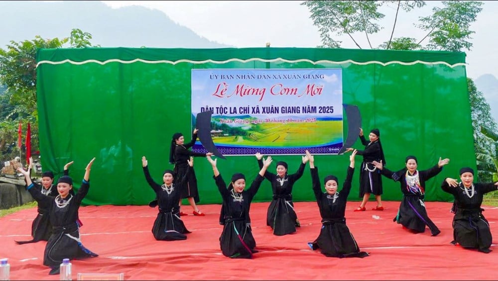 라치족과 함께 축하하기 위해 쉬안꽝으로 돌아가다 - 사진 3