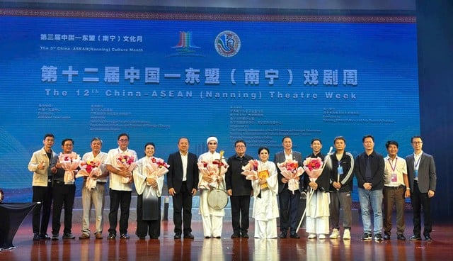 Tränare Binh Tinh och hans elever skapade ett mirakel för Thầy trò Bình Tinh tạo kỳ tích cho 'Nhật thực' với 4 huy chương vàng quốc tế- Ảnh 6.