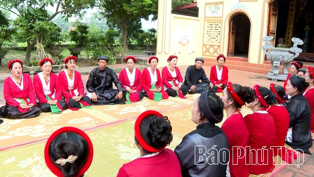 נאם קואנג - ארץ השירים ששומרים על משמעות ואהבה