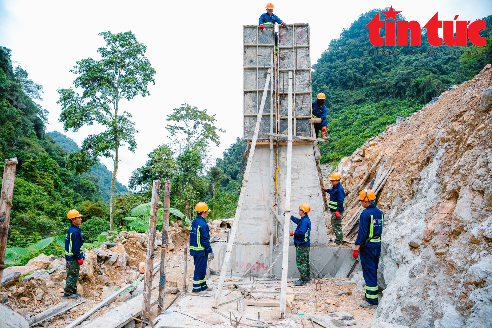 Підпис до фотографії