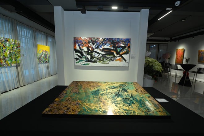 Có gì trong triển lãm ‘Họa cá’ của Đặng Phương Việt?- Ảnh 5. Có gì trong triển lãm ‘Họa cá’ của Đặng Phương Việt?- Ảnh 5.