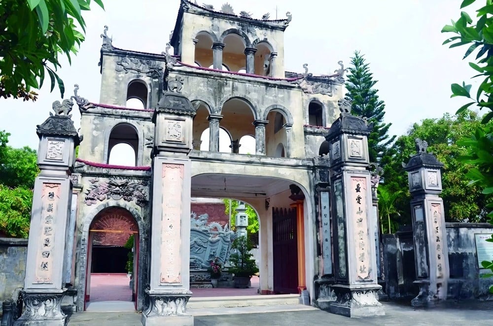 बैंग मोन - फु खे: दो सामुदायिक घर को डांग की 