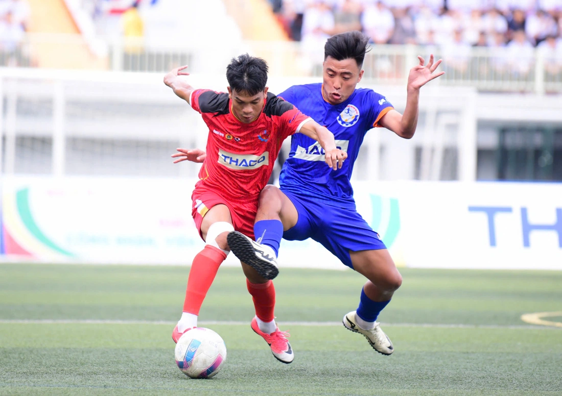 bóng đá công nhân - Ảnh 7.