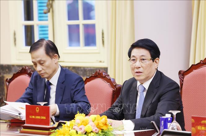 ছবির ক্যাপশন