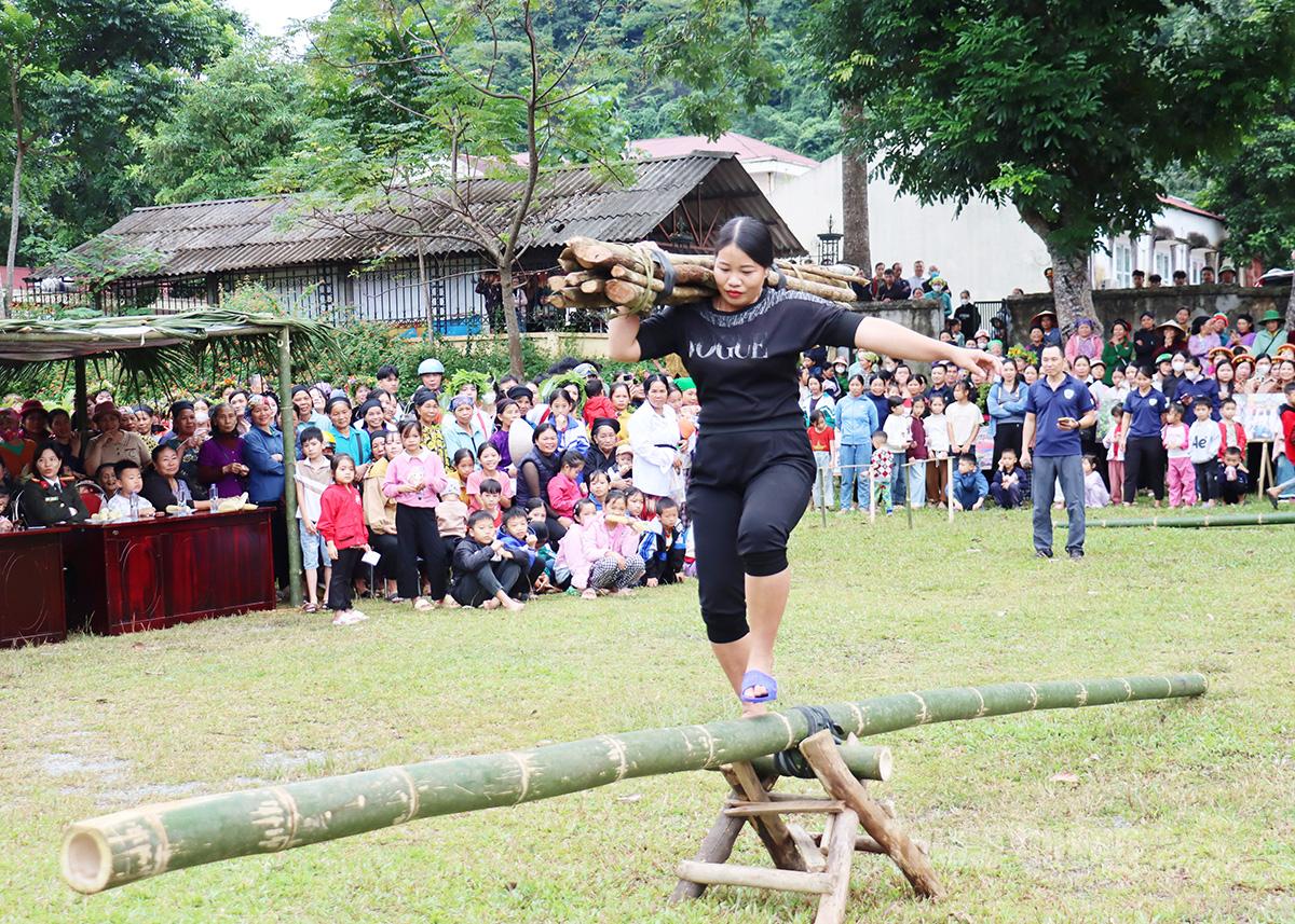 Os atletas competem na categoria 