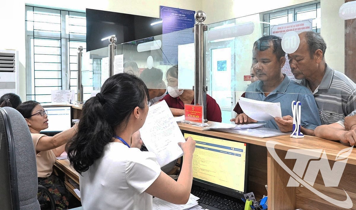 Trung tâm Phục vụ hành chính công xã Đồng Hỷ tiếp nhận, giải quyết thủ tục hành chính cho người dân.