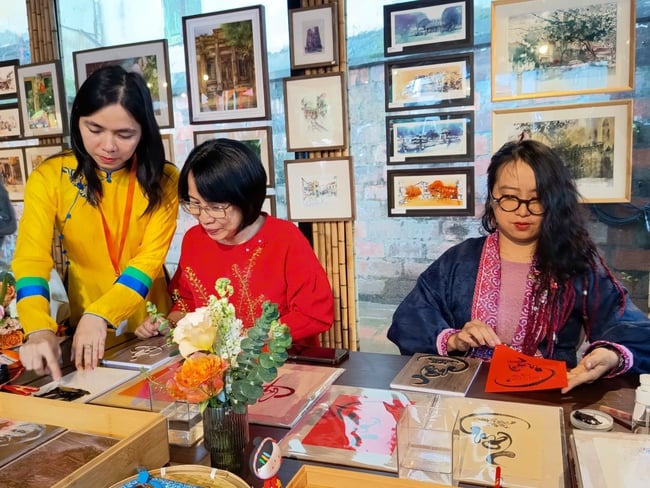 "Hà Nội thanh tân" - cầu nối giữa nghệ thuật đương đại và di sản - Ảnh 7.