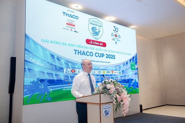 12 fotbollslag tävlar i THACO CUP 2025: En stor lekplats för studenter i Ho Chi Minh-staden - Foto 2. 12 đội bóng tranh tài tại THACO CUP 2025: Sân chơi lớn của sinh viên TP.HCM- Ảnh 2.