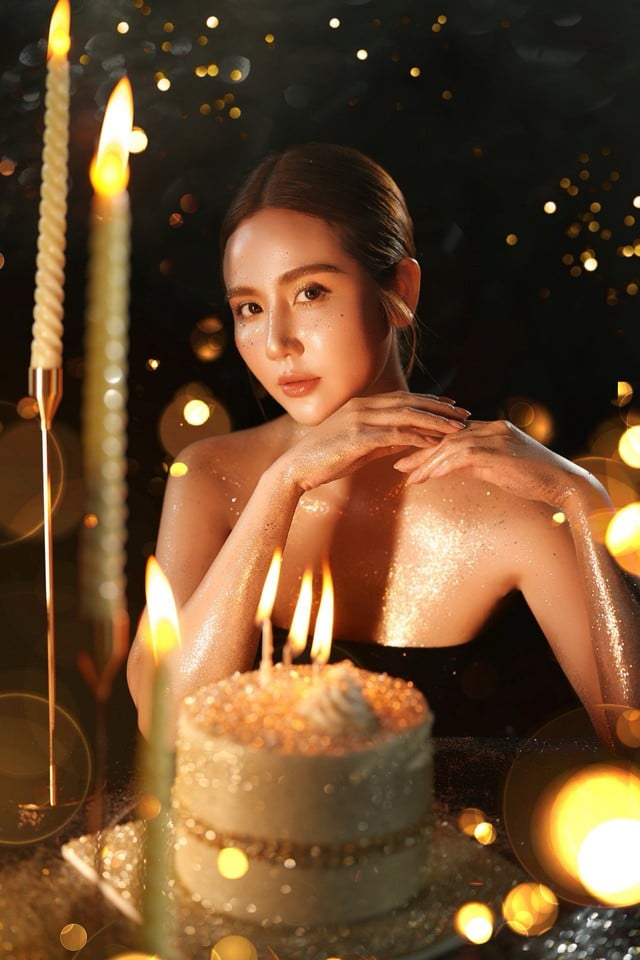 Vợ Chí Nhân trong 'Cách em 1 milimet' đời thực có nhan sắc 'hack tuổi' ra sao? - Ảnh 9.