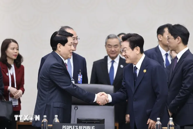 Việt Nam năng động, cởi mở và trách nhiệm trước các thách thức mới - Ảnh 2.