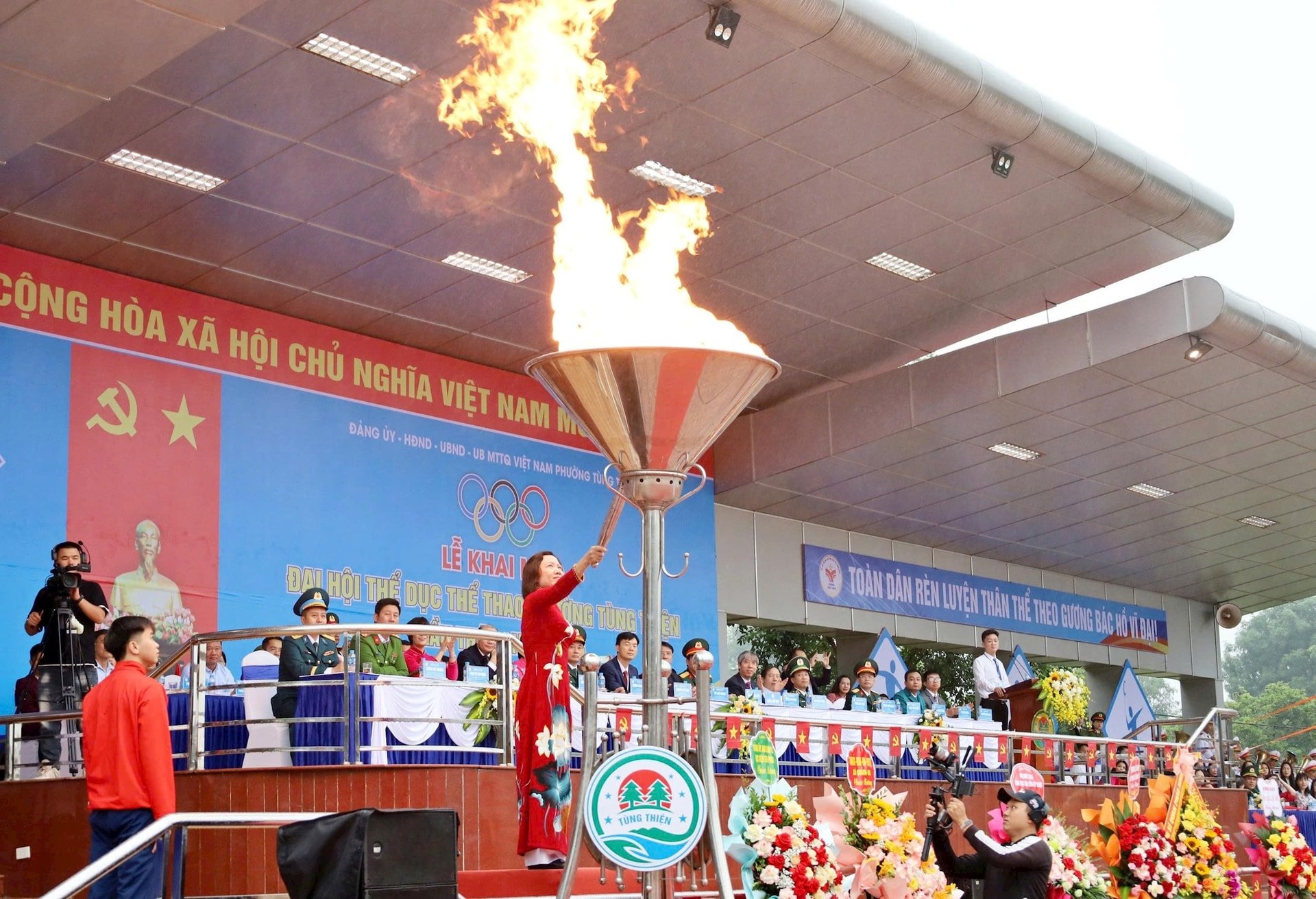 Gần 3.000 người tham gia Đại hội Thể dục thể thao phường Tùng Thiện lần thứ I- Ảnh 2.