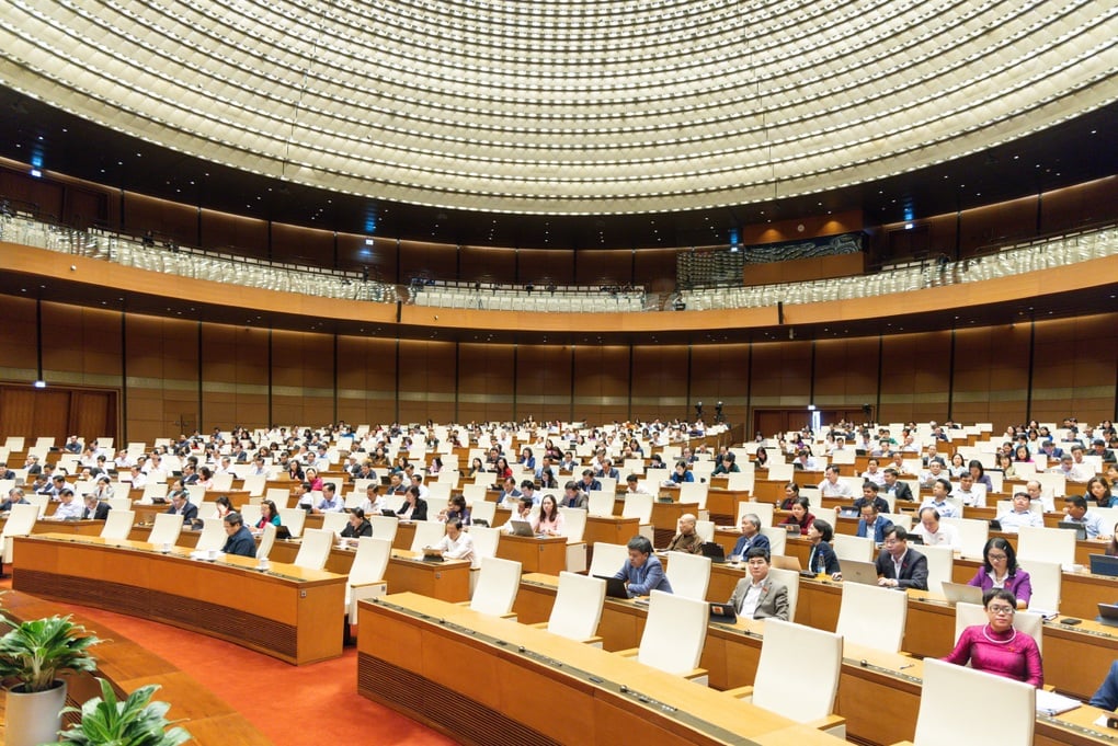 រដ្ឋសភា​ពិភាក្សា​អំពី​ការ​បង្កើន​ការ​កាត់​ប្រាក់ និង​ពន្ធ​លើ​ប្រាក់​ចំណូល​ពី​ប្រតិបត្តិការ​មាស - ២