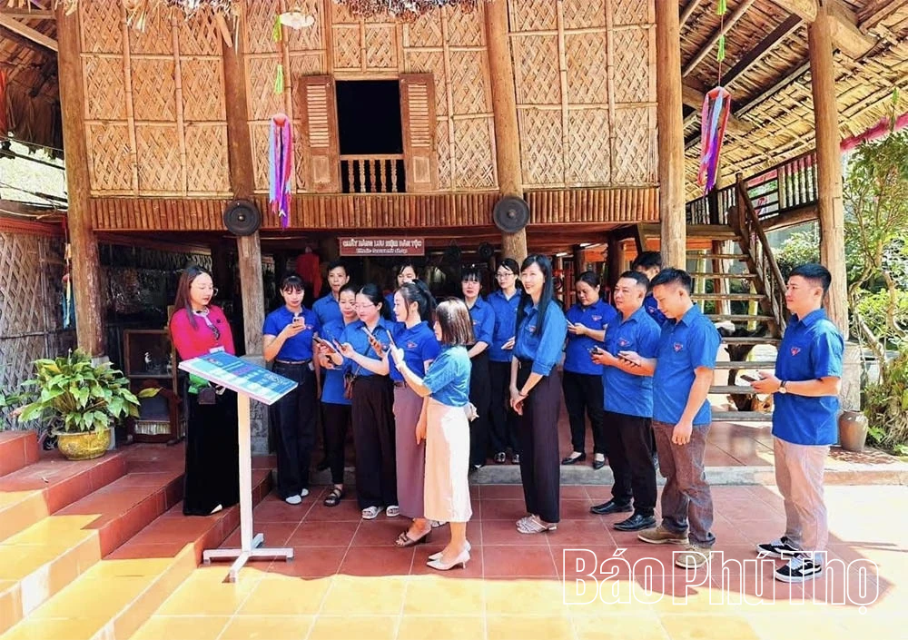 Sức trẻ Đất Tổ trong hành trình đổi mới