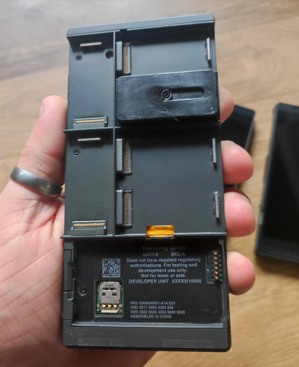 4-megapixel fotokollagetelefon