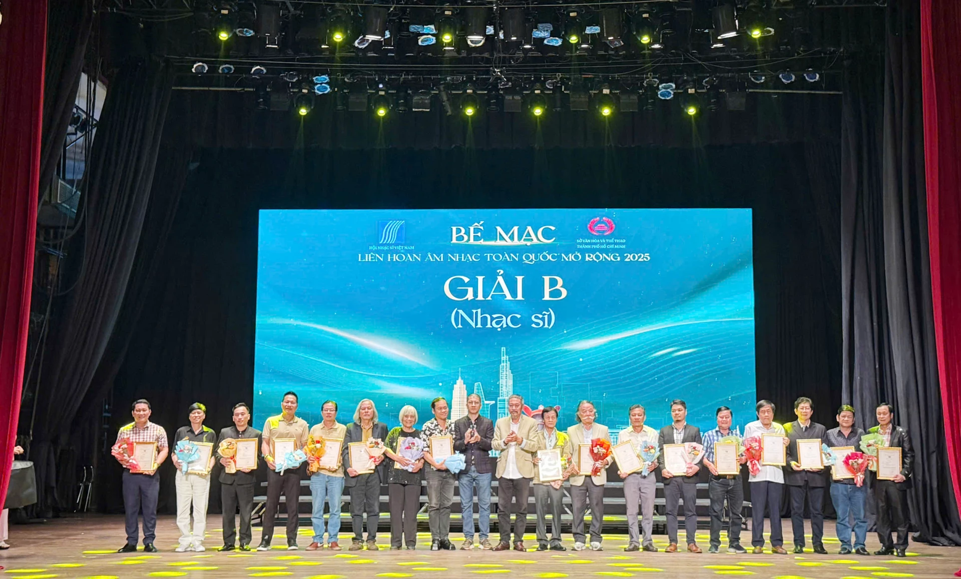 Artistas homenageados no festival - Foto: N.V.