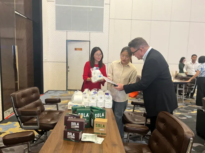 Hội chợ Mùa Thu - “Nhịp cầu thương mại” kết nối thị trường nội địa với thị trường quốc tế - Ảnh 12.