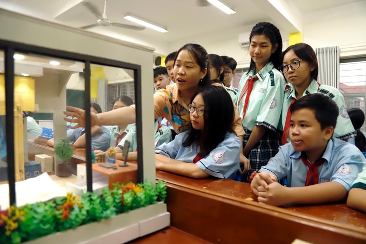 hệ số lương đặc thù - Ảnh 1.