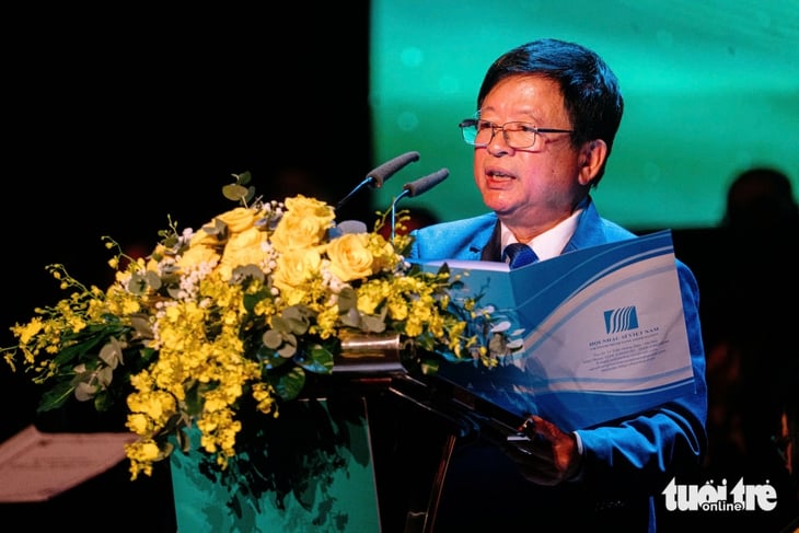 hữu nghị - Ảnh 1.