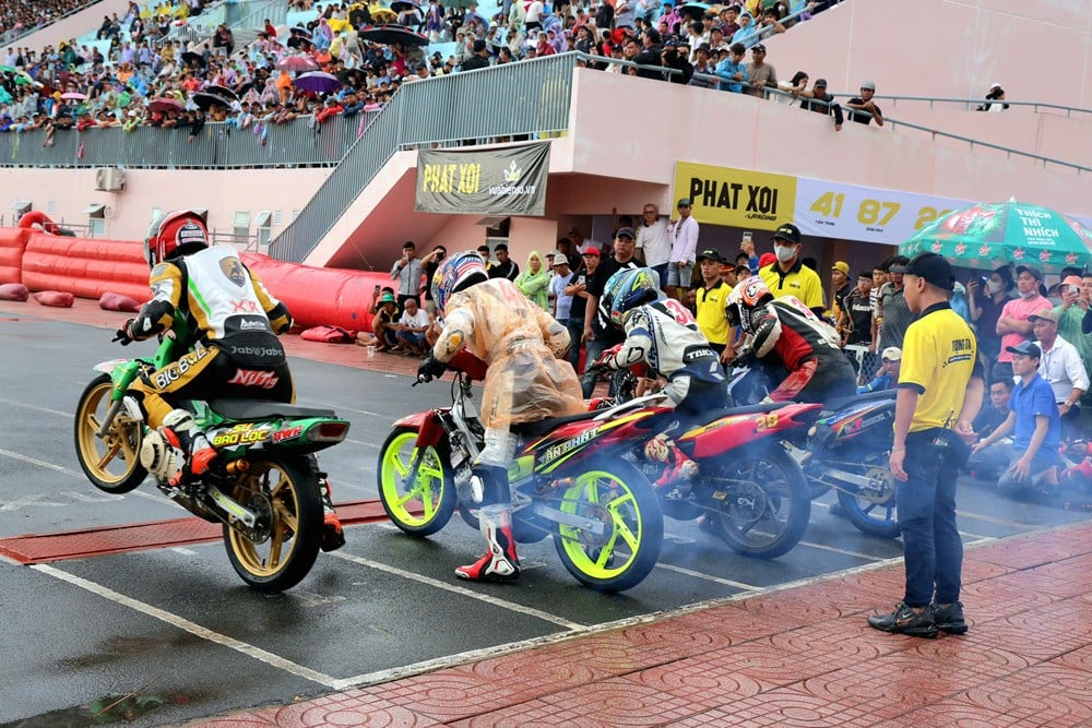 40 ສະໂມສອນເຂົ້າຮ່ວມແຂ່ງຂັນກິລາລົດຈັກແຫ່ງຊາດ 2025 - ຮູບ 3