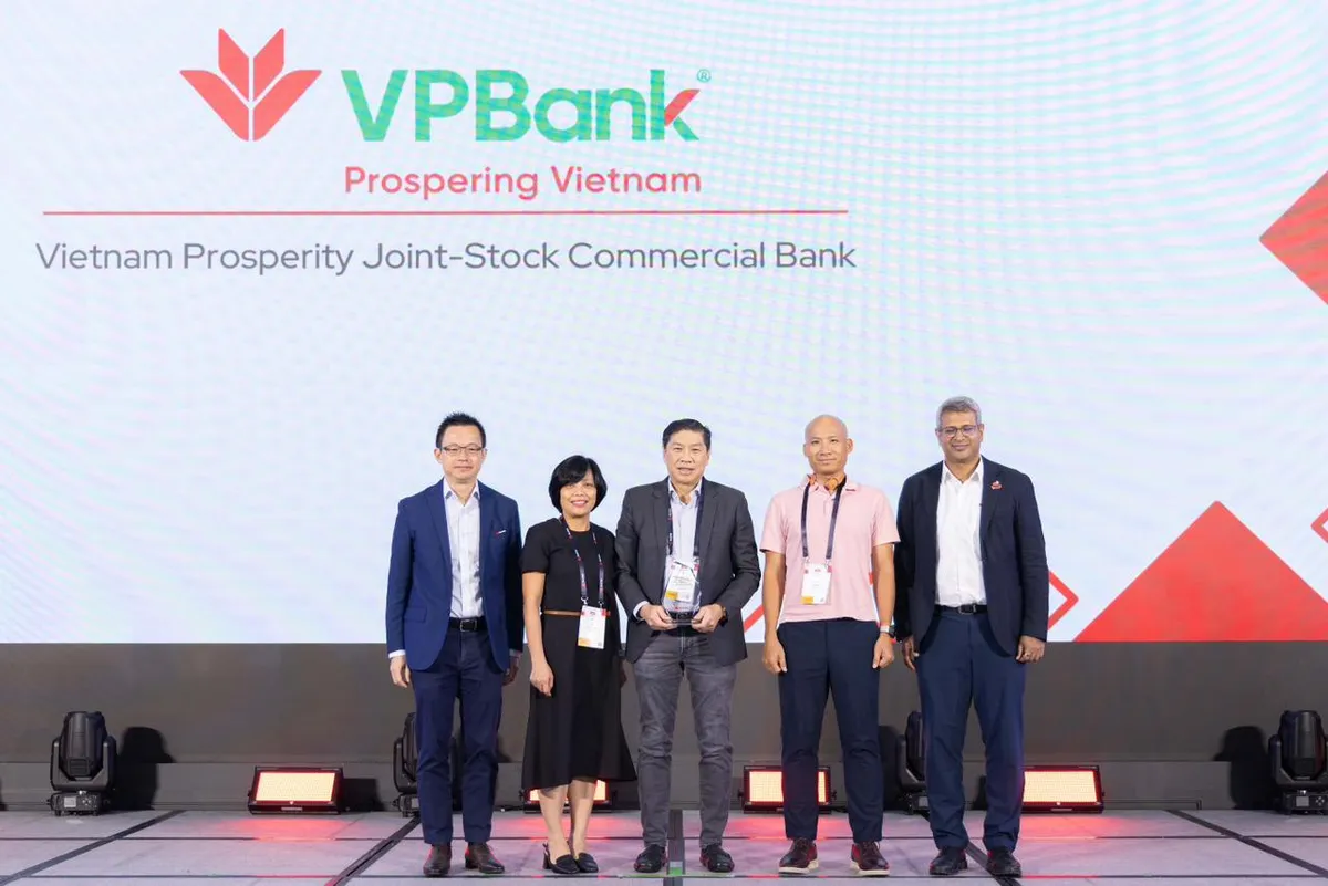 Tehnologia „deblocarea viitorului” de la VPBank, premiată la Red Hat APAC 2025 - Fotografia 1.