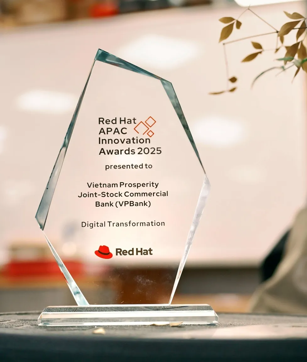 Tehnologia „deblocarea viitorului” de la VPBank, premiată la Red Hat APAC 2025 - Fotografia 2.