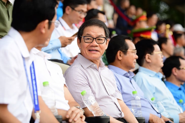 bóng đá công nhân - Ảnh 5.