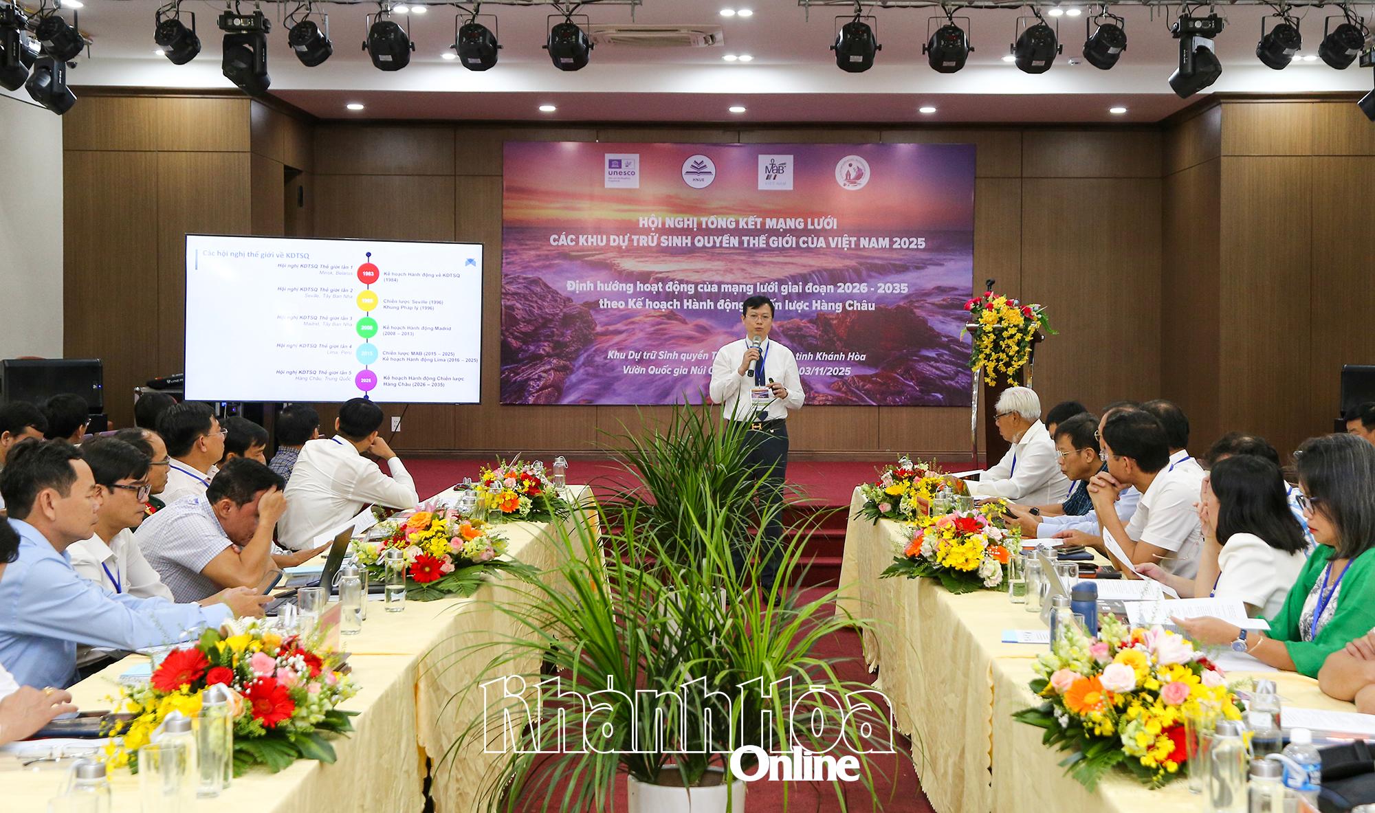 ผู้แทนรับฟังรองศาสตราจารย์ ดร.เหงียน วัน เฮียน ประธาน MAB เวียดนาม นำเสนอแผนปฏิบัติการเชิงกลยุทธ์หางโจว 2025-2036