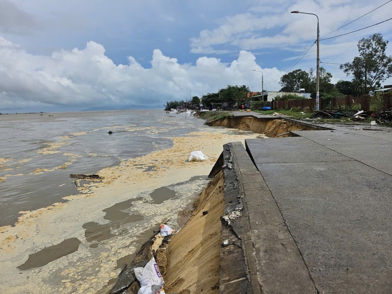 Đà Nẵng ban hành công điện ứng phó bão KALMAEGI, không khí lạnh và mưa lũ- Ảnh 1.