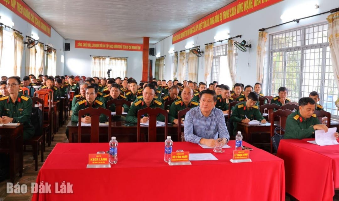 Os participantes estiveram presentes na abertura do curso de formação.