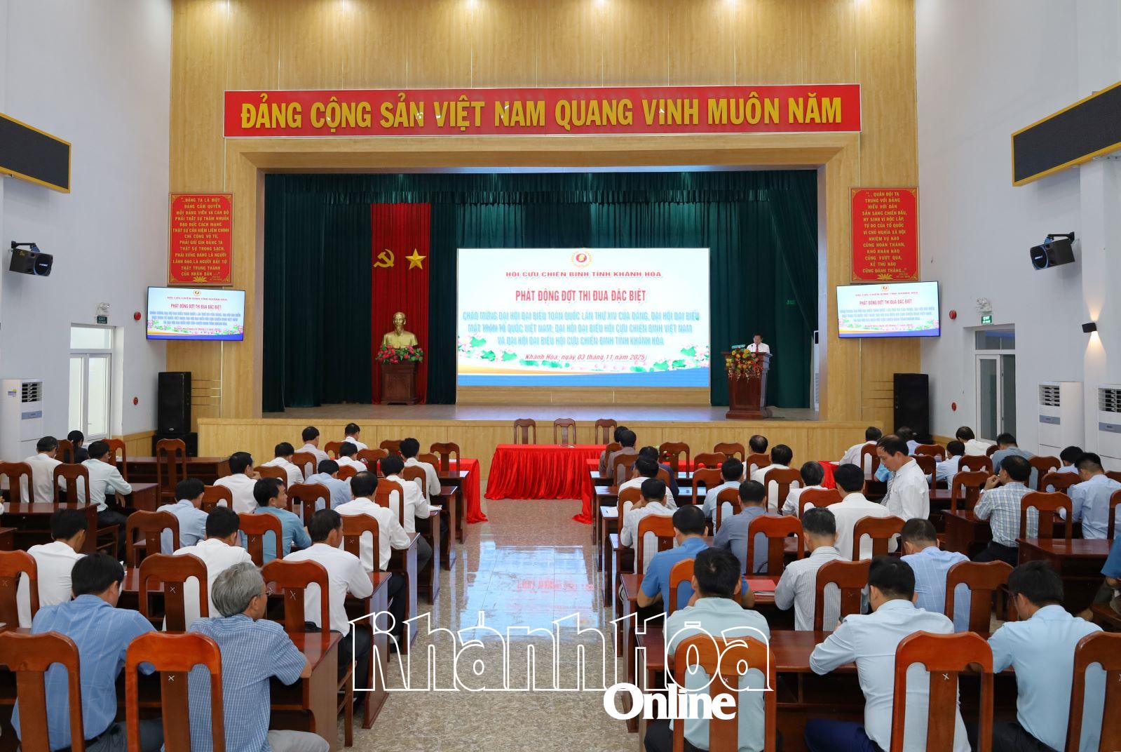 Scene fra lanseringsseremonien.