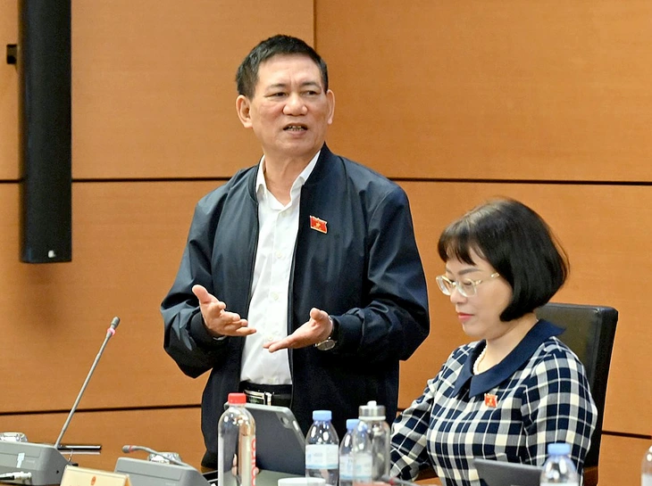 Phó thủ tướng Hồ Đức Phớc lý giải về bảo hiểm 'đóng tiền vào dễ nhưng rút ra rất khó' - Ảnh 1.