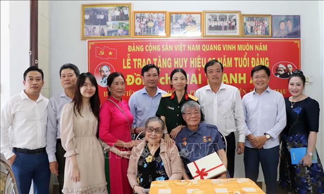 ছবির ক্যাপশন