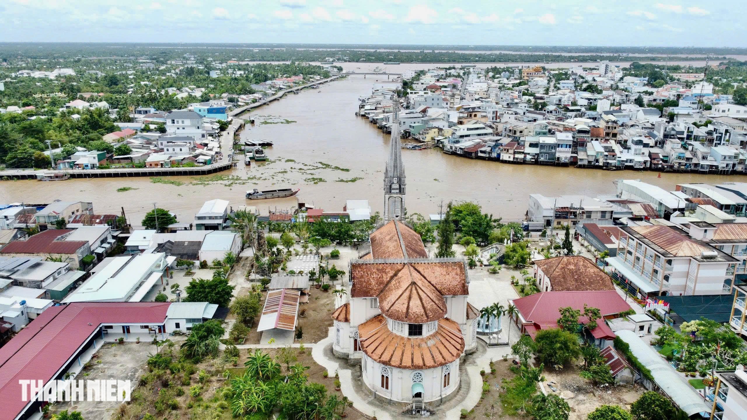 Phục dựng chợ nổi Cái Bè tại lễ hội Làng cổ Đông Hòa Hiệp, Đồng Tháp- Ảnh 1.