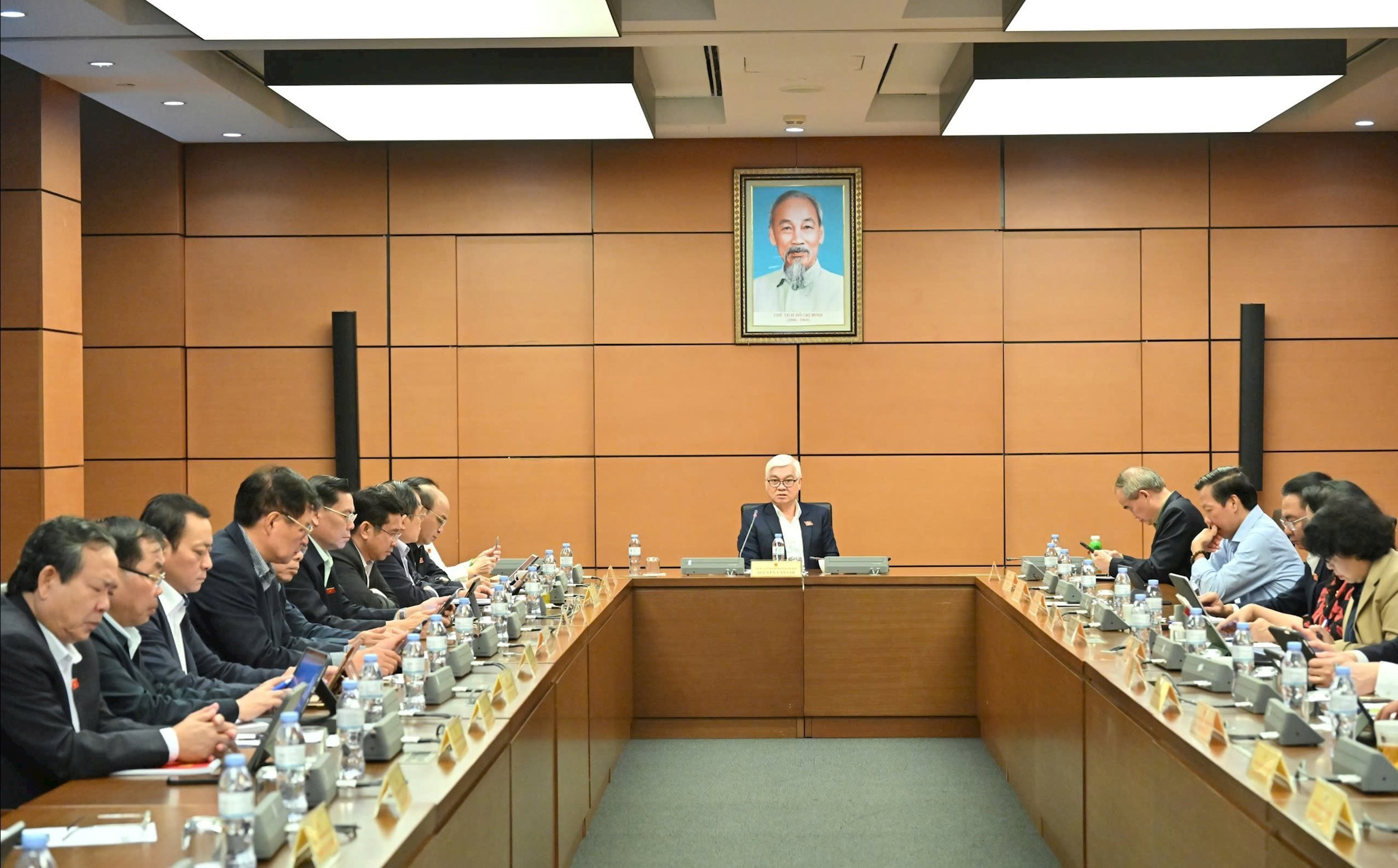 ฉากสนทนากลุ่มที่ 2