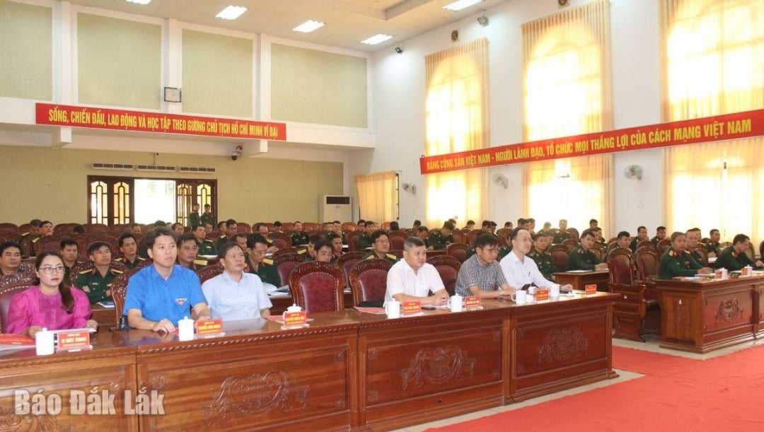 Os delegados participaram da abertura do curso de formação.