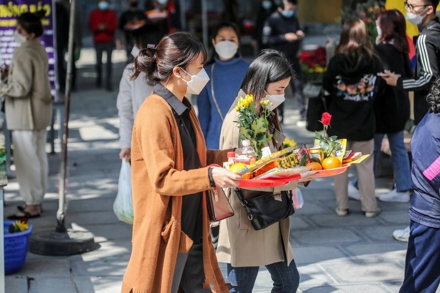 하 사원은 하노이의 유명한 사랑의 사원 중 하나입니다.