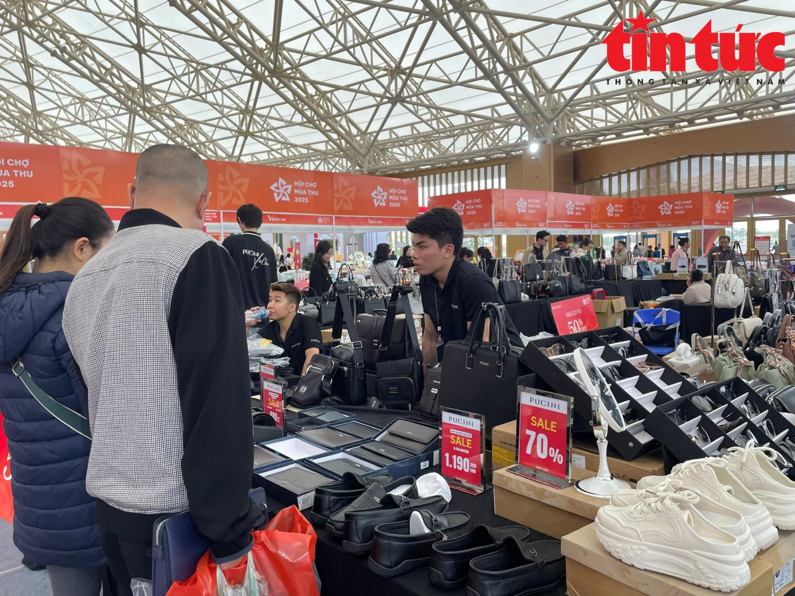 ຄຳບັນຍາຍຮູບ