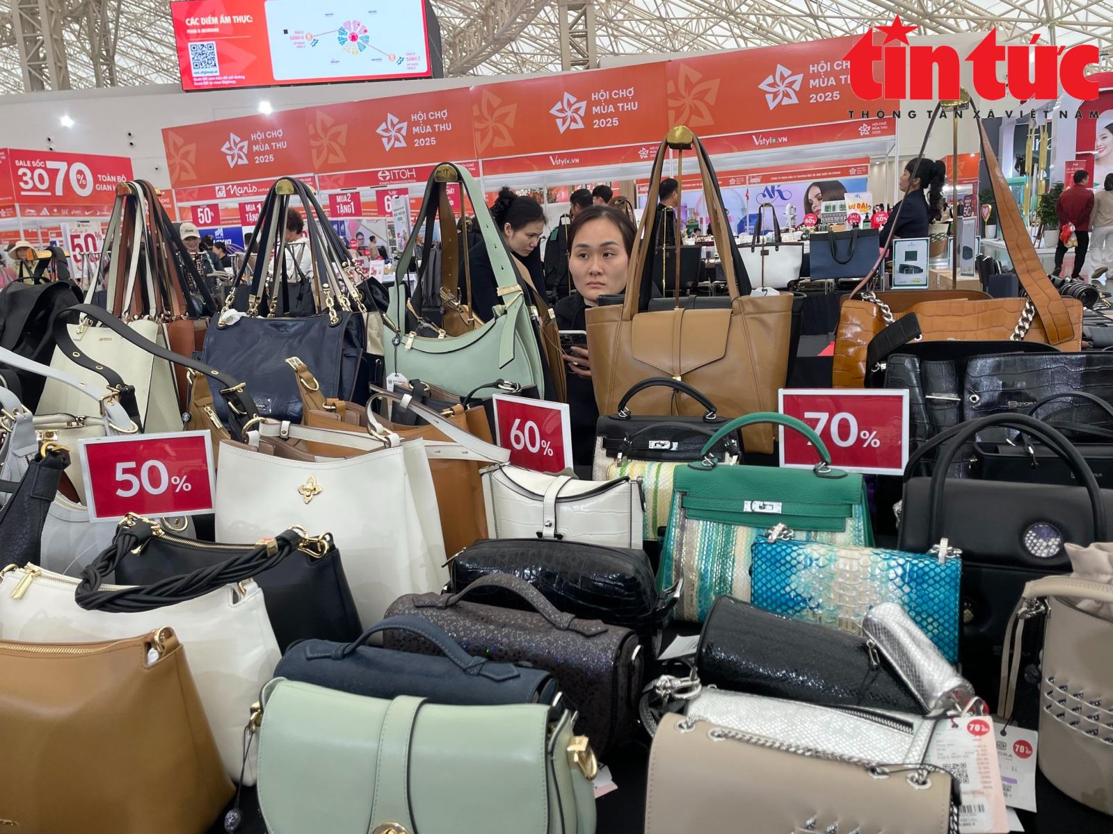 ຄຳບັນຍາຍຮູບ