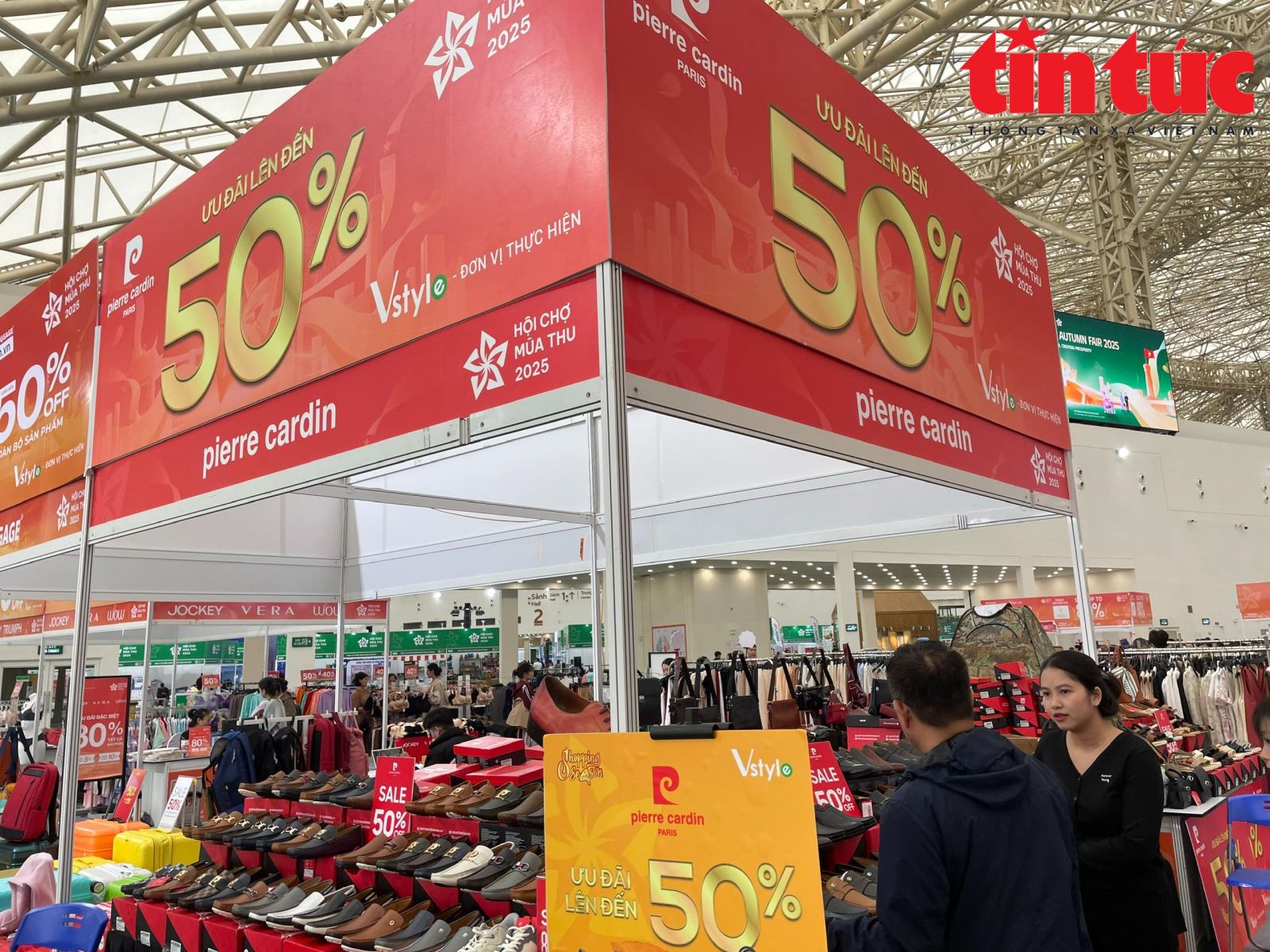 ຄຳບັນຍາຍຮູບ