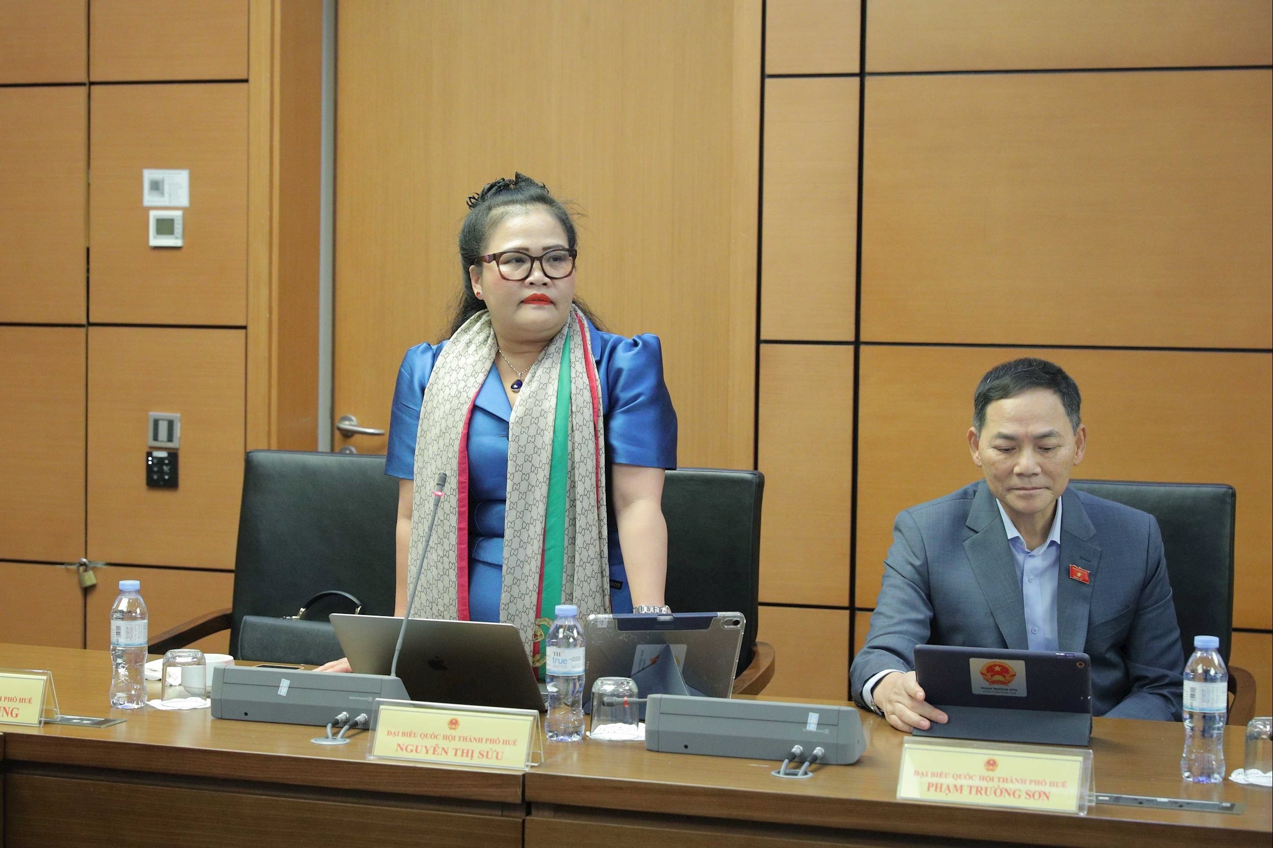 Депутат Национальной ассамблеи Нгуен Тхи Суу (Хюэ)