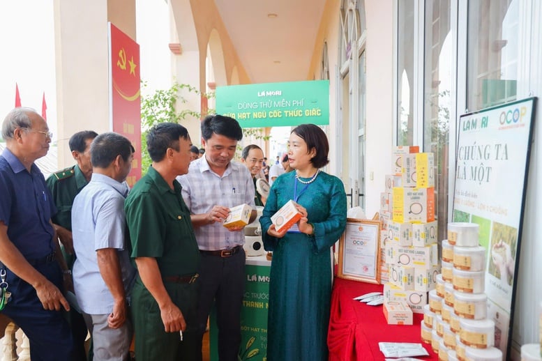 Diễn đàn Khuyến nông-Kết nối sản xuất và tiêu thụ nông sản bền vững- Ảnh 1.