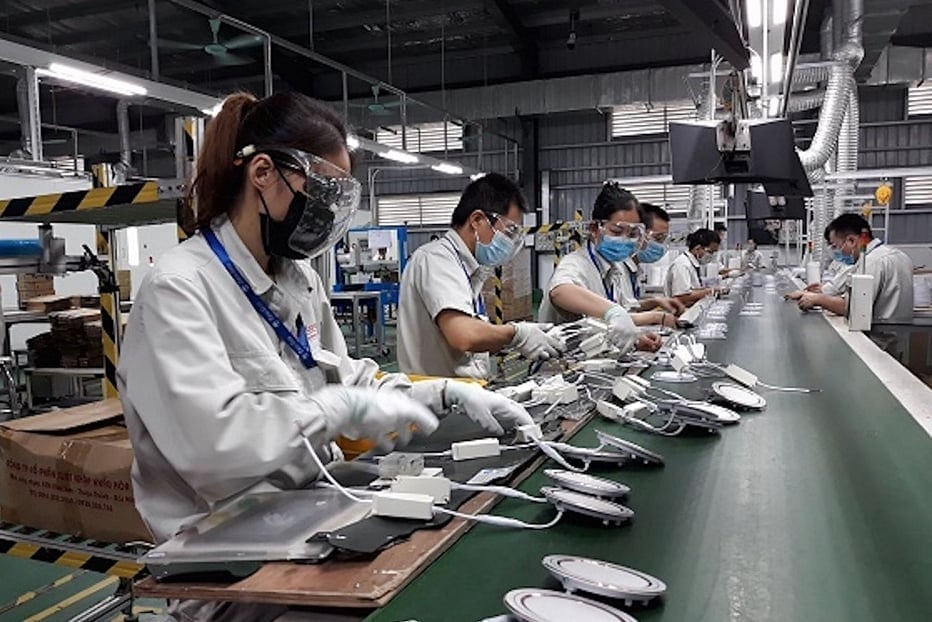 The Ministry of Industry and Trade sets a target that by 2030, at least 70% of businesses will meet green and circular criteria. Illustrative photo. Bộ Công Thương đặt mục tiêu đến 2030, có ít nhất 70 % doanh nghiệp đáp ứng tiêu chí xanh và tuần hoàn. Ảnh minh họa.