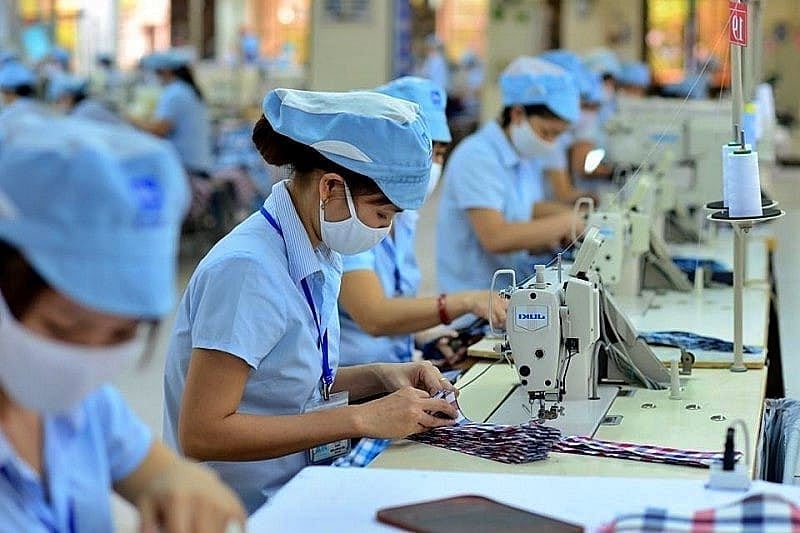 Textilní průmysl čelí potřebě zelené transformace. Ilustrativní fotografie. Ngành hàng dệt may đứng trước yêu cầu phải chuyển đổi xanh. Ảnh minh họa.