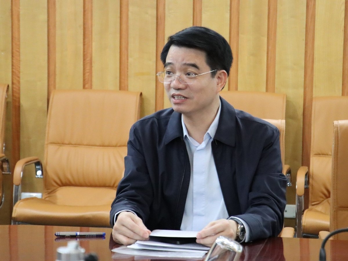 Vụ trưởng Vụ Tổ chức cán bộ Phạm Tân Tuyến cho biết, Vụ đang hoàn thiện báo cáo tổng hợp, trình lãnh đạo Bộ xem xét để đảm bảo việc vinh danh được triển khai đúng quy định và kịp thời. Ảnh: Hoàng Hiền.