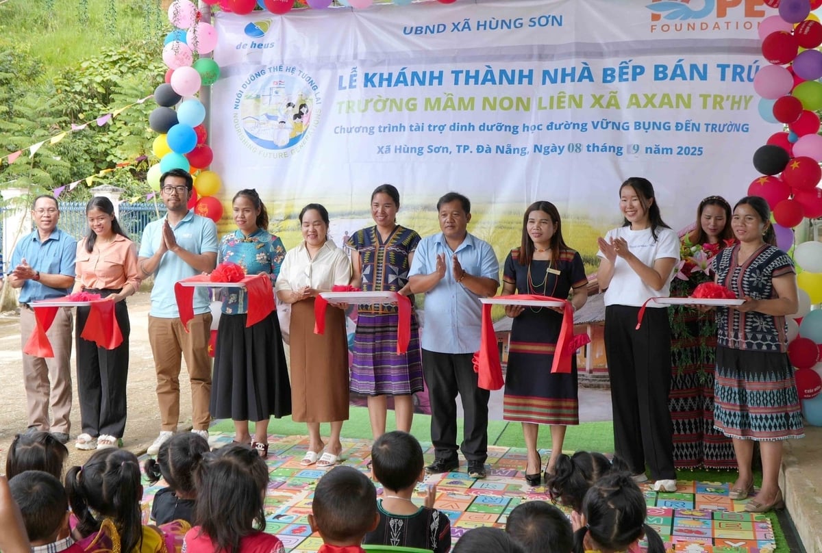 Khánh thành một nhà bếp bán trú với sự tài trợ của De Heus. Ảnh: De Heus.