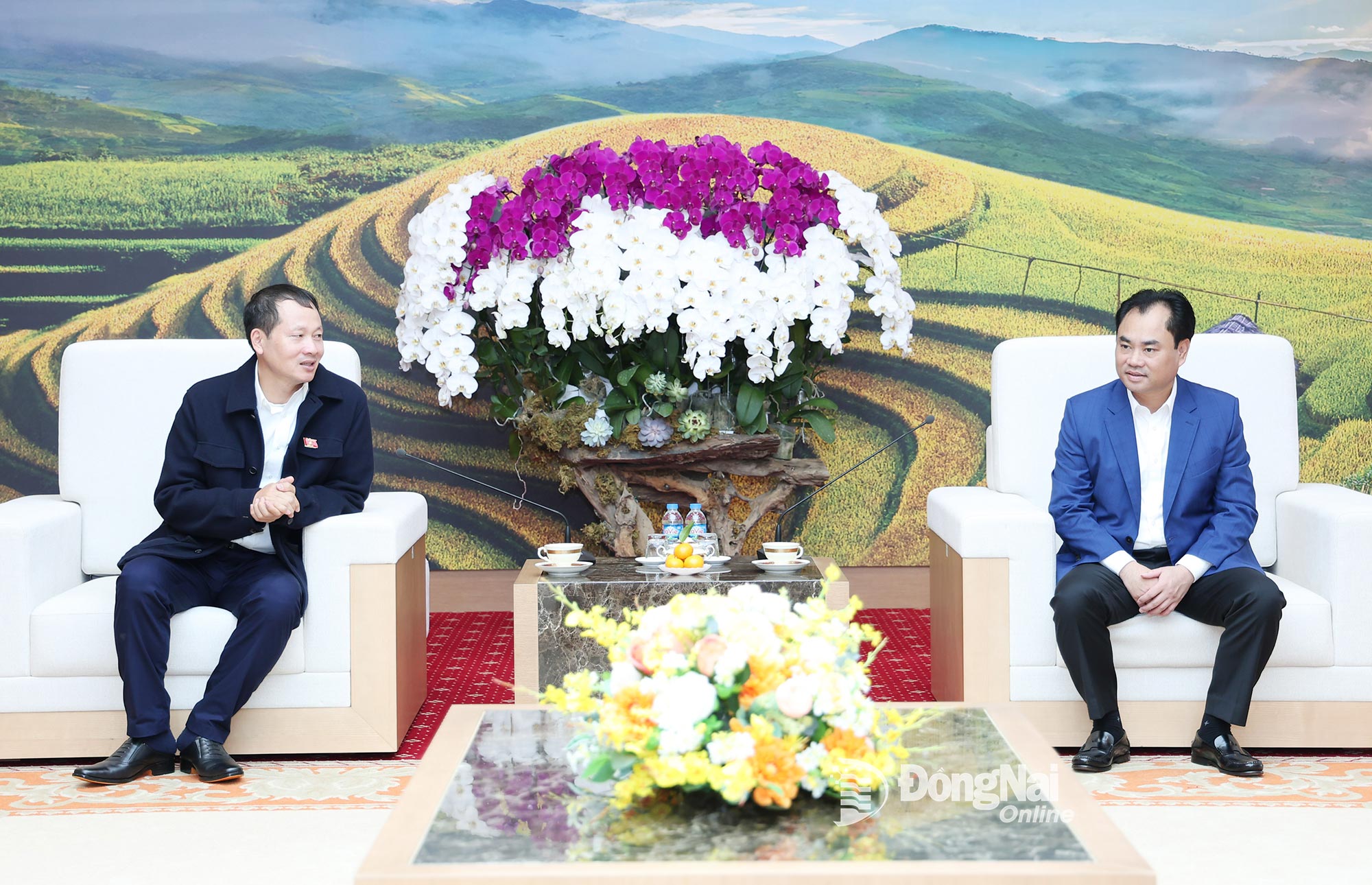 Đồng chí Vũ Hồng Văn, Bí thư Tỉnh ủy, Trưởng đoàn Đại biểu Quốc hội tỉnh Đồng Nai phát biểu tại buổi trao kinh phí hỗ trợ tỉnh Lào Cai.