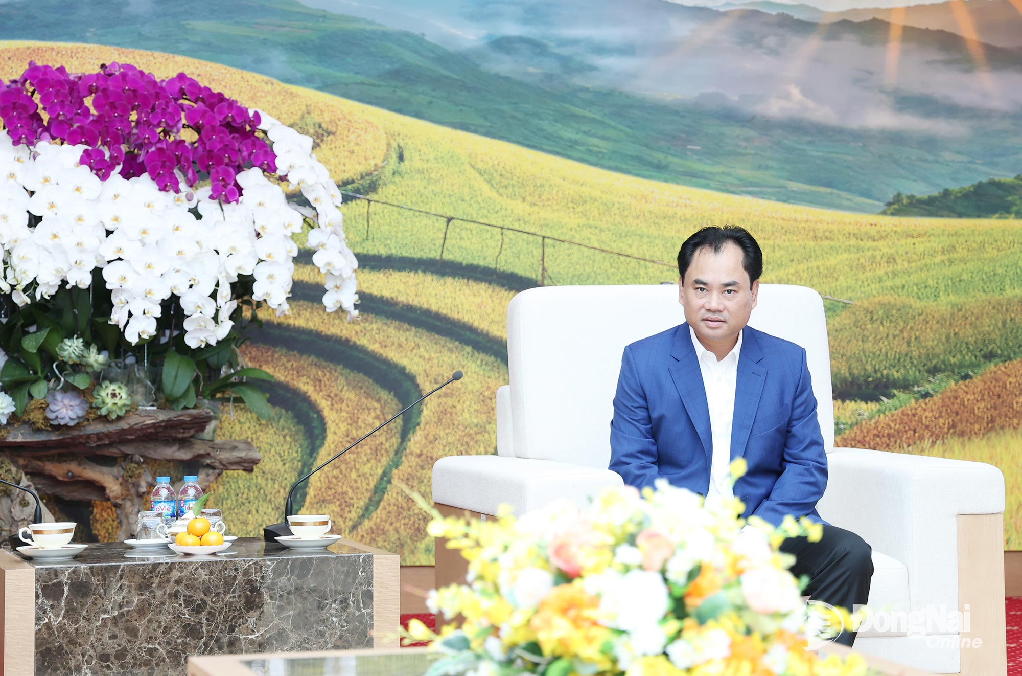 Ủy viên dự khuyết Trung ương Đảng, Bí thư Tỉnh ủy, Chủ tịch HĐND tỉnh Lào Cai Trịnh Việt Hùng phát biểu cảm ơn sự hỗ trợ của Tỉnh ủy, HĐND, UBND, Ủy ban MTTQ Việt Nam tỉnh và nhân dân tỉnh Đồng Nai.