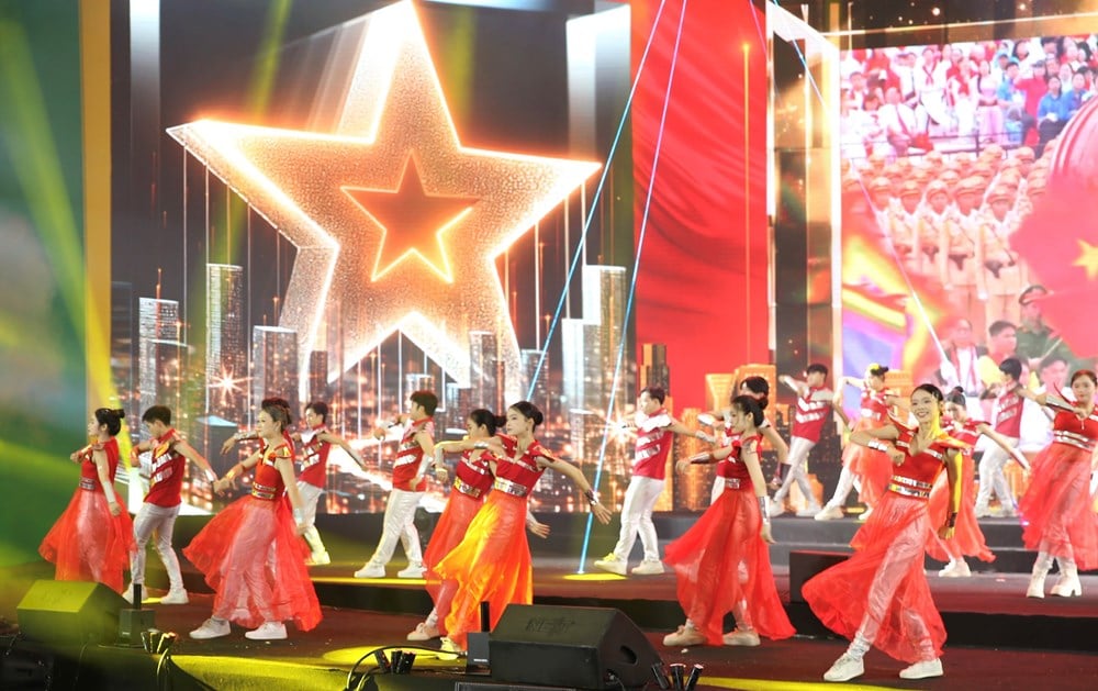 ການຊ້ອມຮົບປິດງານຕະຫຼາດນັດລະດູໃບໄມ້ຫຼົ່ນຄັ້ງທຳອິດ - 2025 - ຮູບ 1