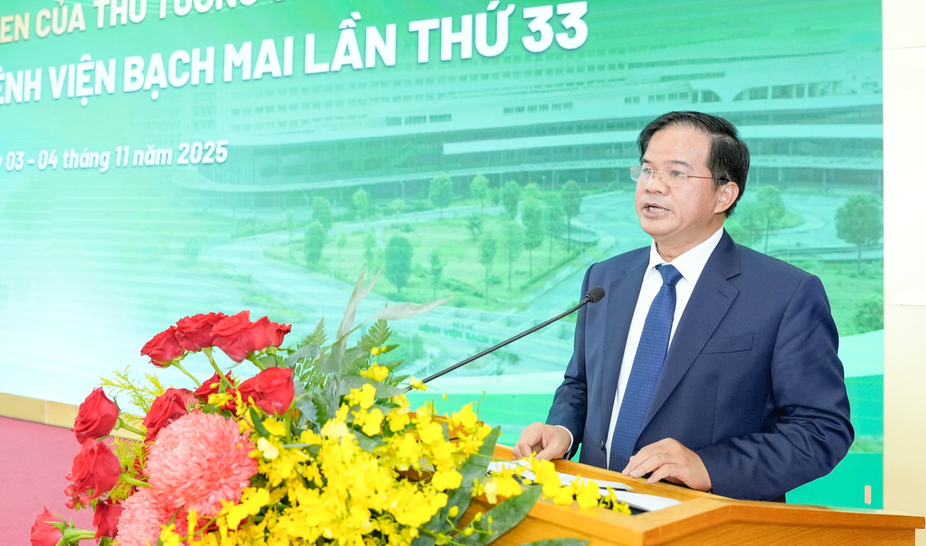 Thứ trưởng Trần Văn Thuấn: Tiếp tục hoàn thiện thể chế, thúc đẩy chuyển đổi số, đổi mới sáng tạo trong y tế- Ảnh 2.